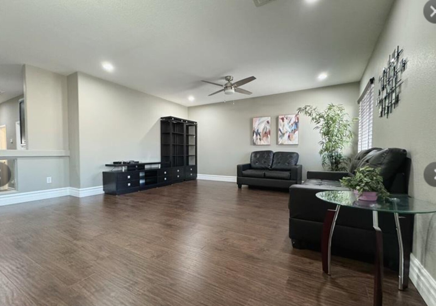 Living room on the 2nd floor - 9848 Sonora Bend Ave