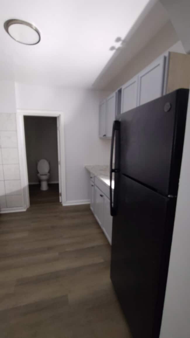 Building Photo - 1855 E Lippincott St