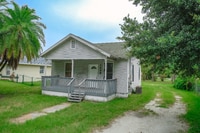 Building Photo - 1808 17th St E