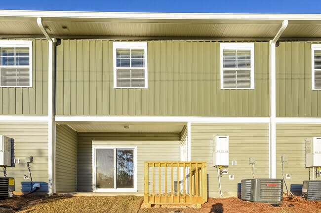 Building Photo - 320 High Grv Wy