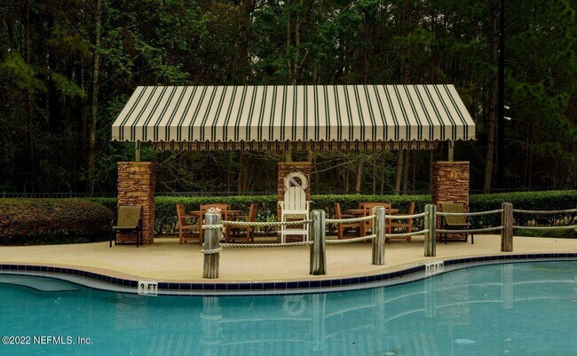 Building Photo - 539 Hedgewood Dr