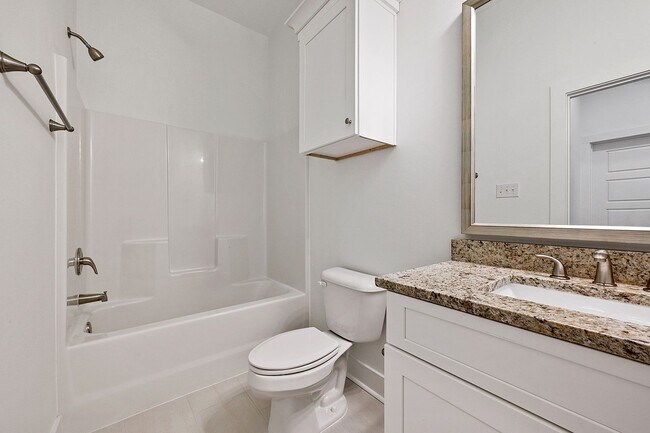 Building Photo - Must see in the heart of Baton Rouge!