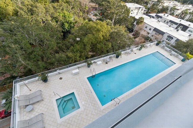 Building Photo - 101 S Eola Dr