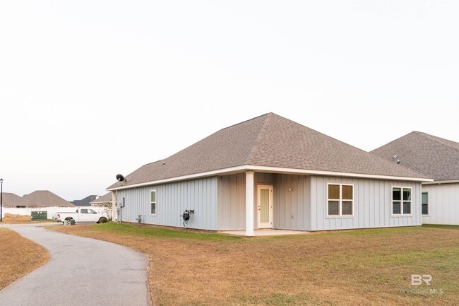 Building Photo - 24483 Alydar Lp