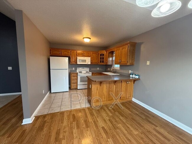 Building Photo - 4222 W 28th St