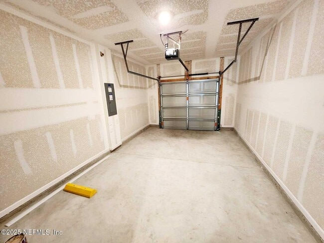 Building Photo - 61 Playa De Luna Ln