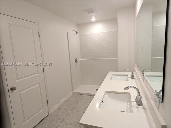 Building Photo - 1329 Biarritz St NW