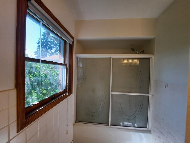 Window In Bathroom - 1450 Wing St