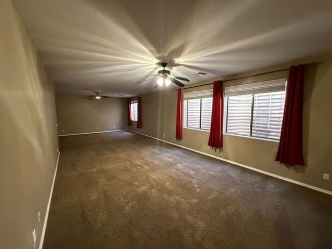 Building Photo - Beautiful 6 Bedroom - 4 Bath w/Private Pool & Basement - Chandler