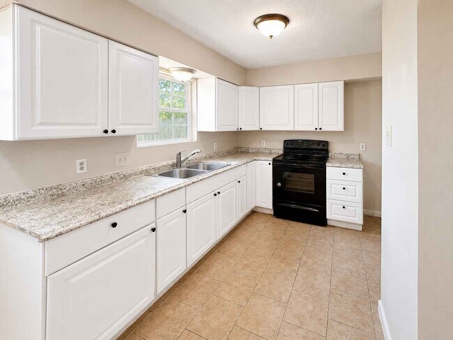Building Photo - 8607 Sherrywood Dr