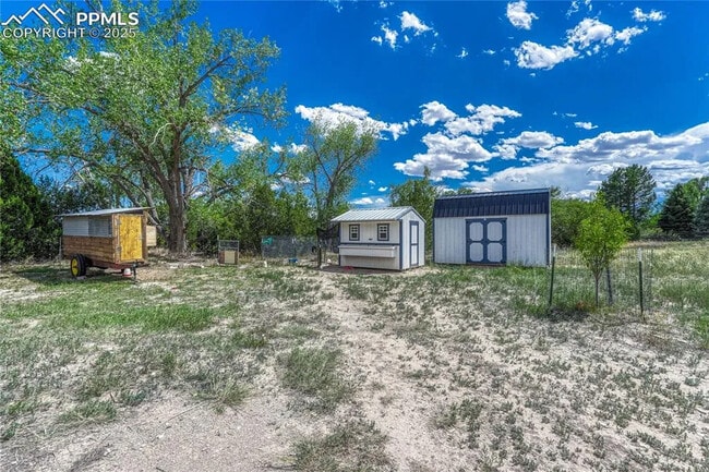 Building Photo - 1183 2nd St