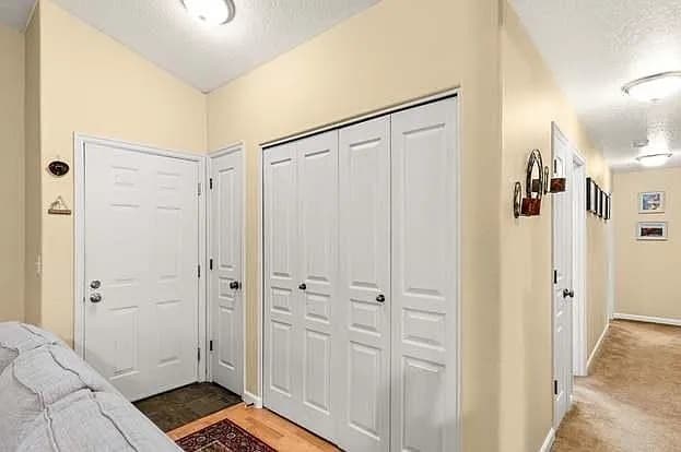 Building Photo - 12014 SE Bush St