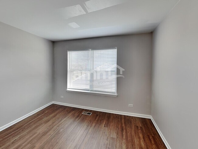 Building Photo - 2766 Middleton Ct