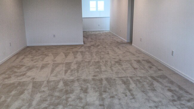 Building Photo - 5 Bed!! Windermere!! Large game room!!