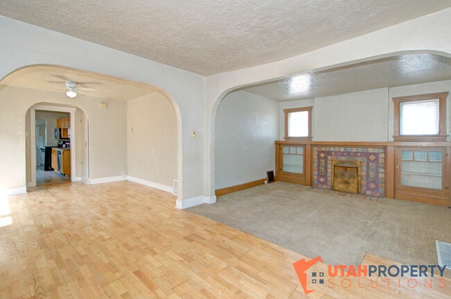 Building Photo - 1622 S Blair St