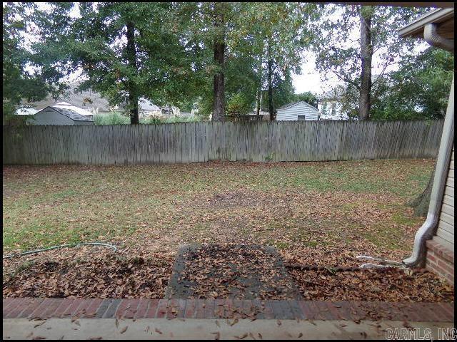 Building Photo - 303 Hidden Meadows Dr