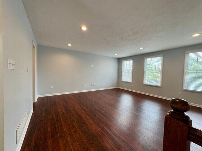Building Photo - Move-In Ready Wexford Home Featuring Modern Updates and an Attached Two-Car