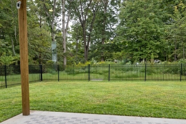 Building Photo - 958 Alton Dr