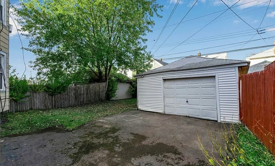 Building Photo - 248 Hartwell Rd