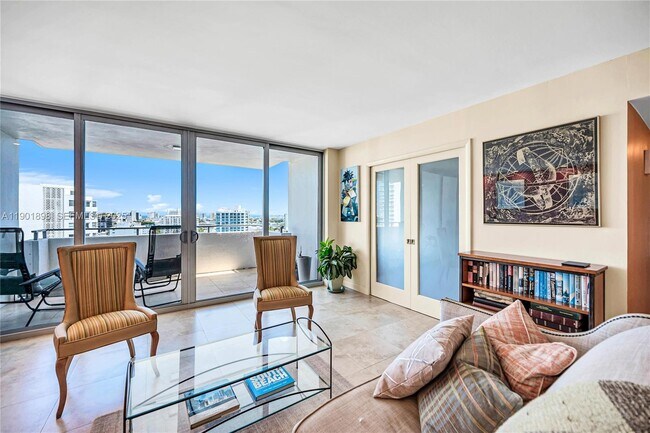 Building Photo - 11 Island Ave