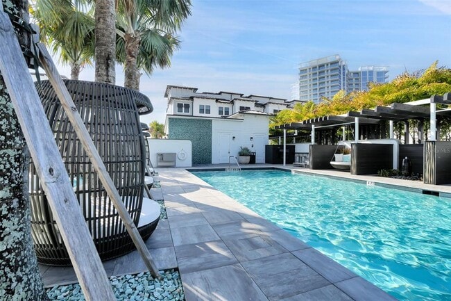 Building Photo - 5351 Bridge St