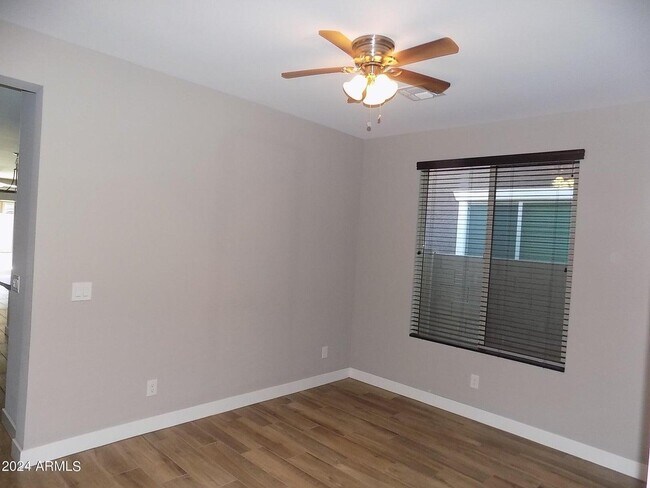 Building Photo - 4967 S Bridal Vail Dr