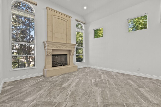 Building Photo - 618 Sinaloa Rd