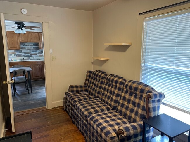 Living Room UP - 8 Park Pl