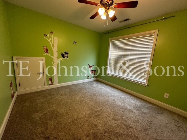 Building Photo - 1142 Folkstone Ridge Ln