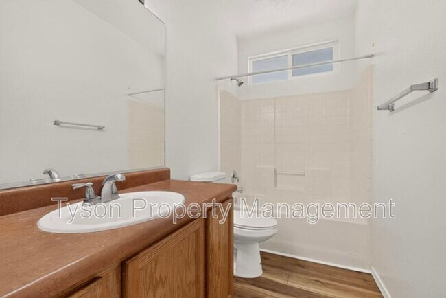 Building Photo - 10912 Dream Weaver Dr NW