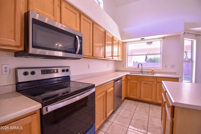 Building Photo - 8807 W Wedgewood Dr