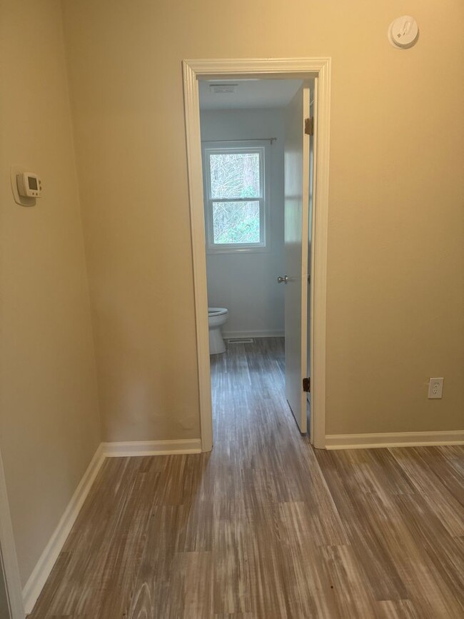 Building Photo - Long term rental in Manteo