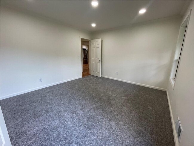 Building Photo - 106 Spring Way