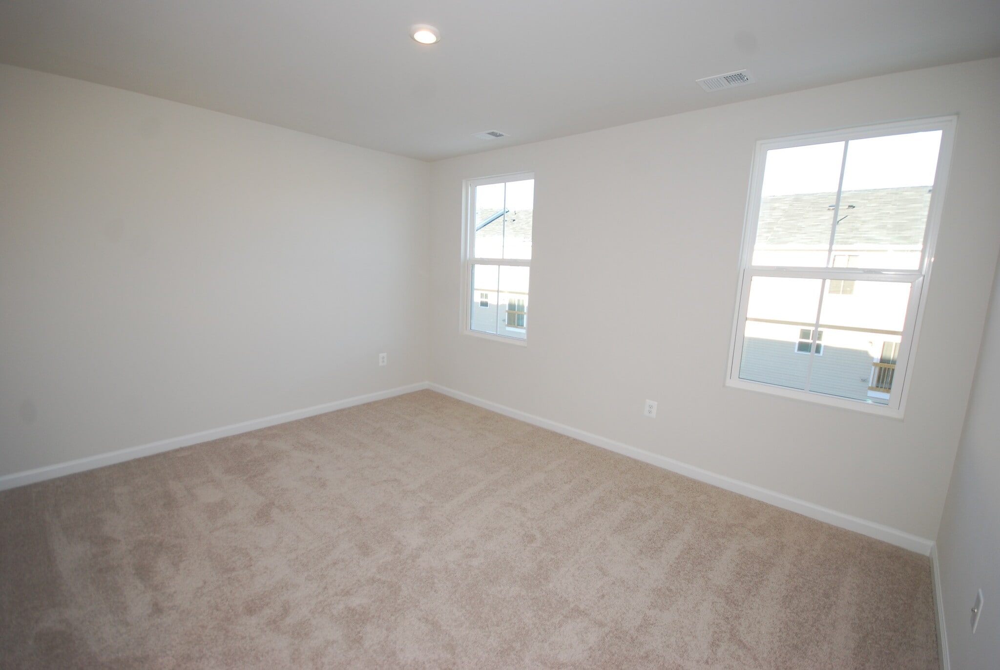 Building Photo - 293 Sage Circle