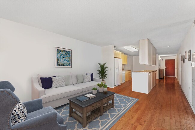 Building Photo - 800 Elgin Rd