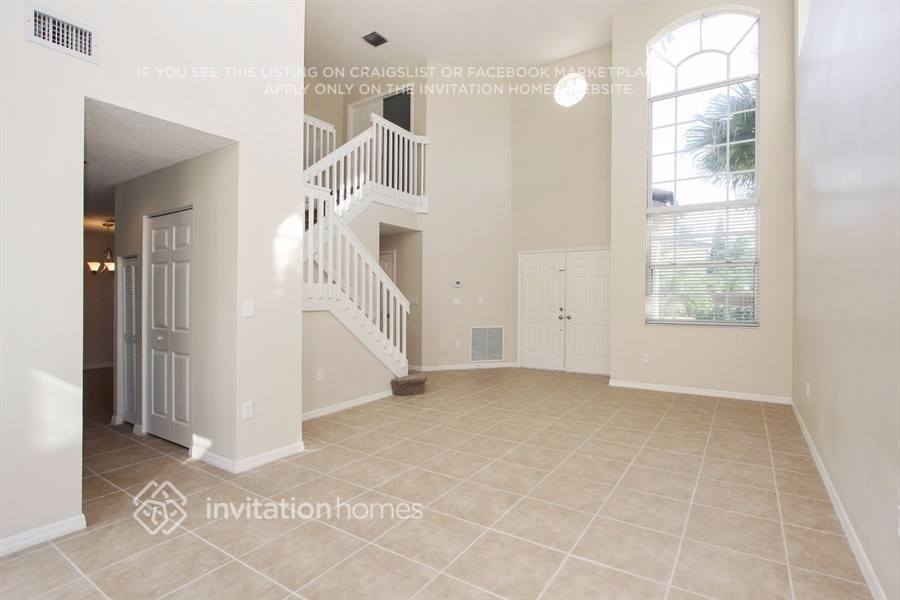 Building Photo - 9546 SW 156th Pl