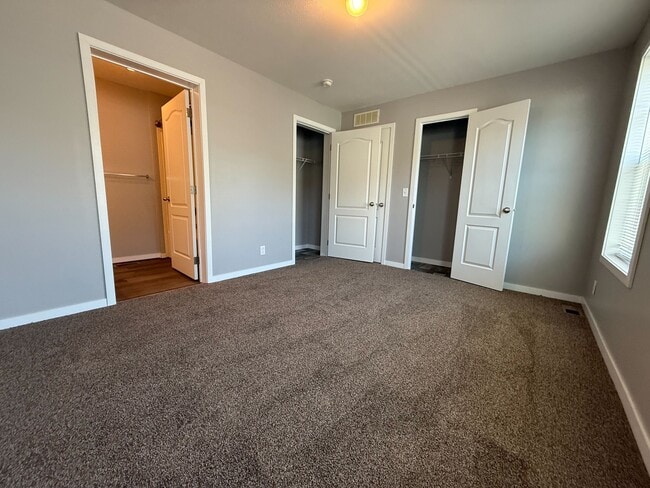 Building Photo - 71676 Heather Ct