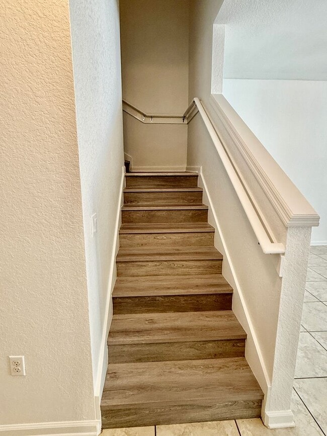 Building Photo - Lake Sawyer - Luxury 3/2.5 Condo