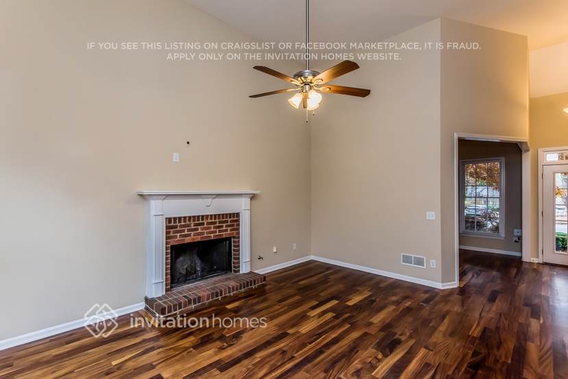 Building Photo - 347 Laurel Glen Crossing