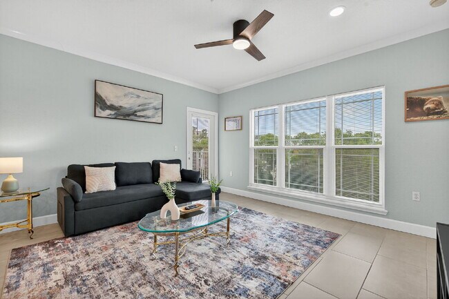 Building Photo - Completely Renovated Waterfront Condo – Fully Furnished