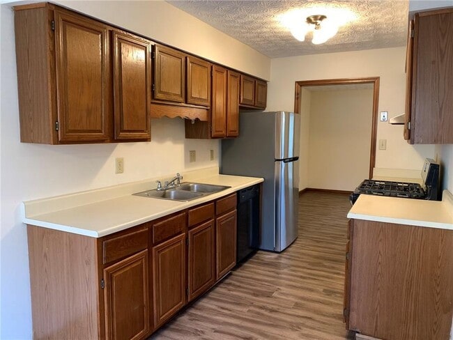 Building Photo - 1107 Booth Ct SW