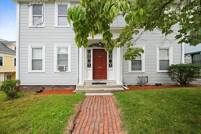 Primary Photo - 36 Cedar St