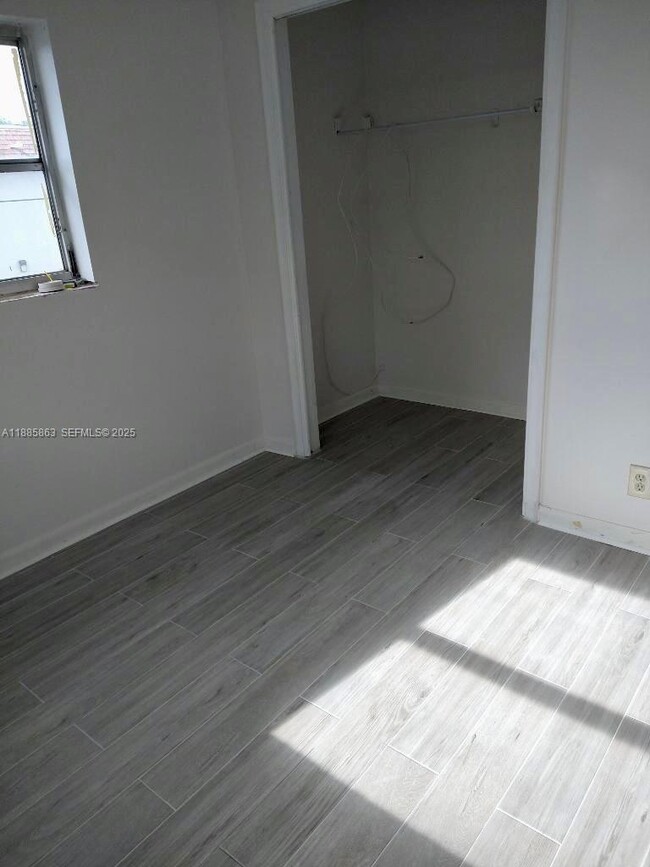 Building Photo - 5333 NW 18th St