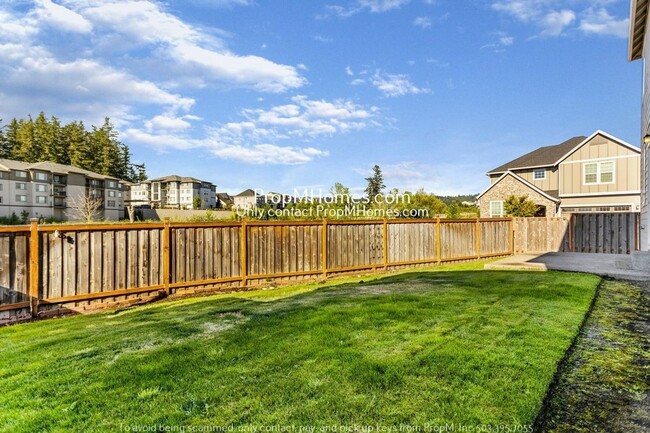 Building Photo - Stunning Four Bedroom Home In NW Portland ...