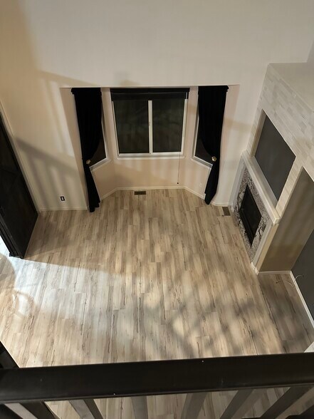 Building Photo - 2750 Brush Ct
