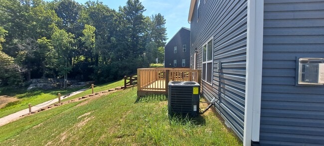Building Photo - 7201 Jumping Jack Ln