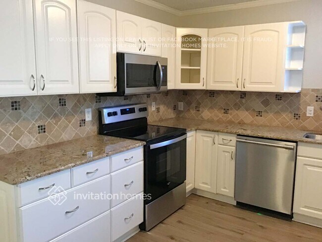 Building Photo - 436 Lexington Ln