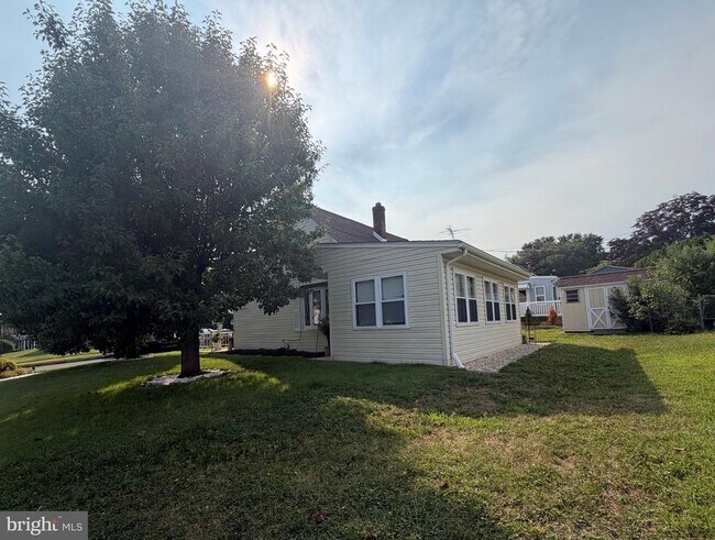 Building Photo - 801 Apache Ln