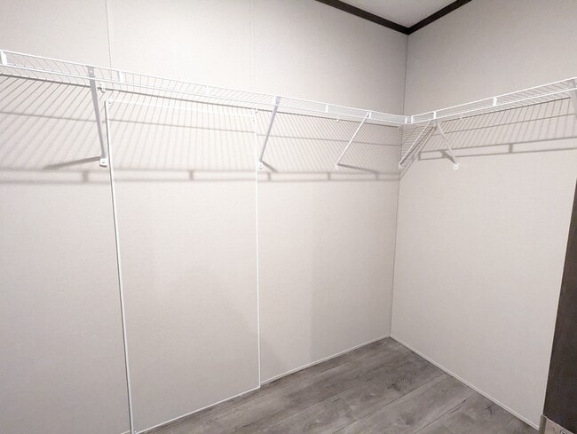 Building Photo - 660 Oregon St