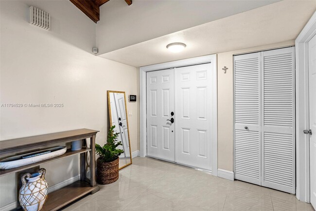 Building Photo - 10853 SW 132nd Cir Ct